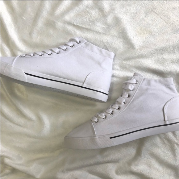 American Eagle Outfitters Other - American Eagle Outfitters High Top White Sneakers